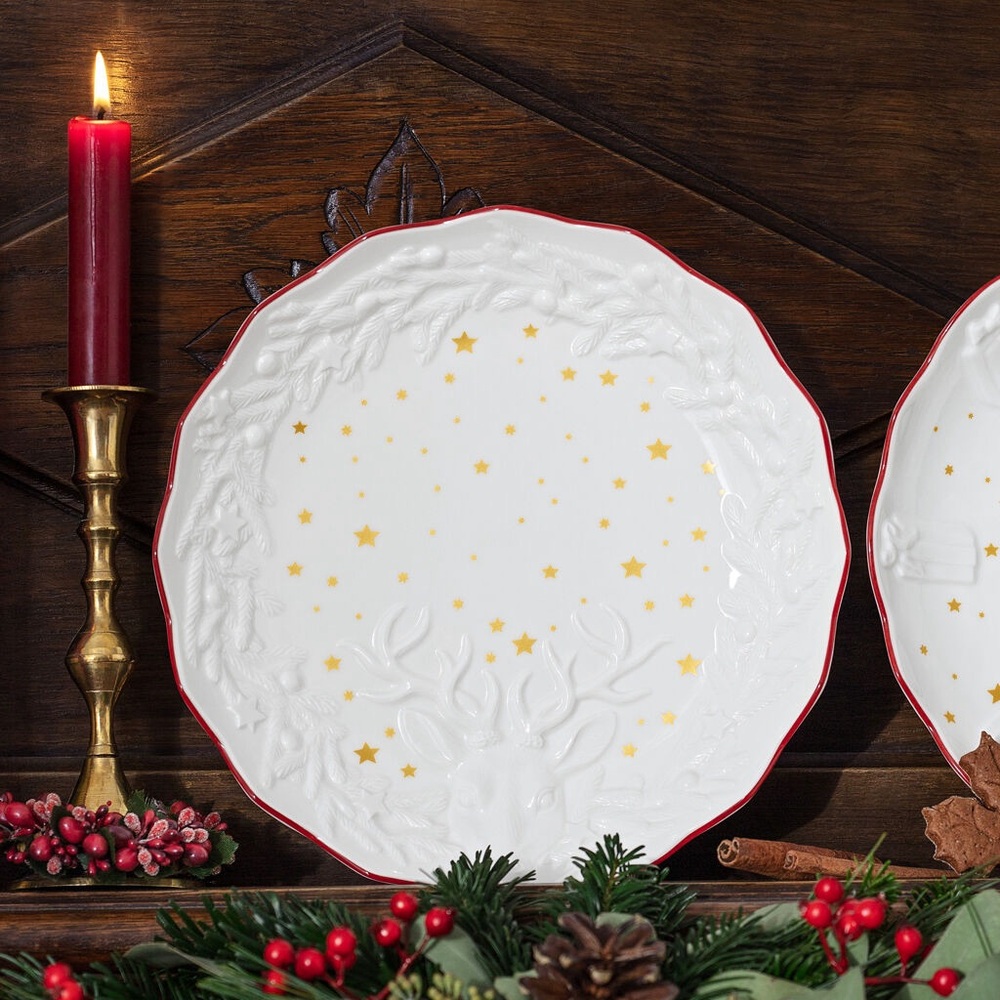 VILLEROY & BOCH Toy's Fantasy 9" Sculpted Round Reindeer Bowl